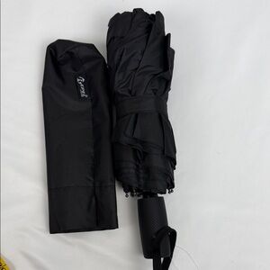 NWOT Black Compact Umbrella for Strong Winds